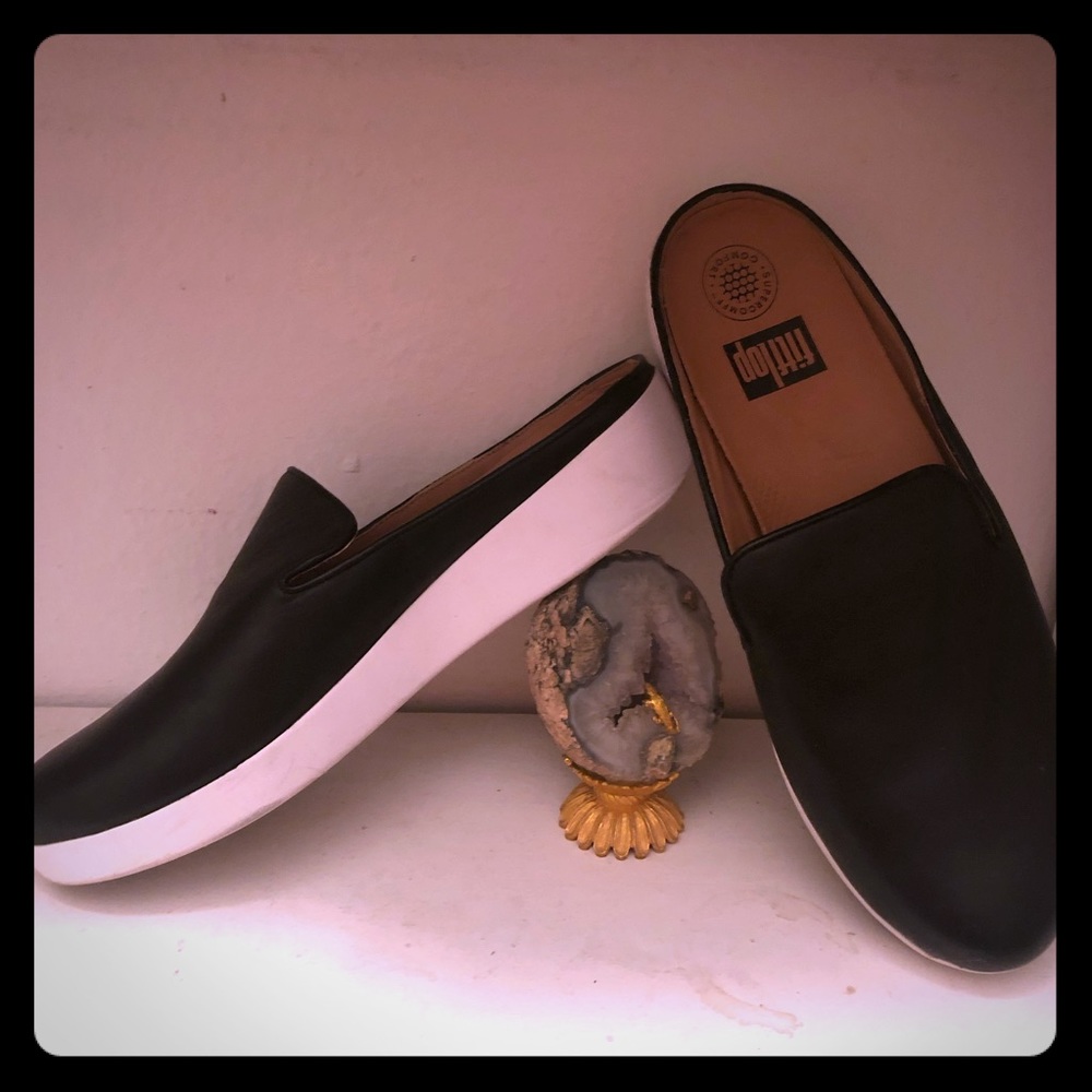 Black FitFlop Superskate Mule